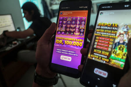 Mesin slot online telah menjadi salah satu permainan paling populer di dunia perjudian digital karena kesederhanaannya dan peluang kemenangan